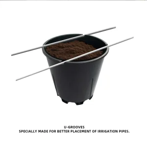 Two U-shaped irrigation tube slots on the 25L round blueberry pot hold drip pipes in place